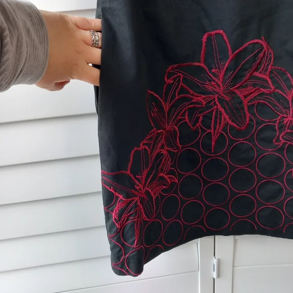 Desigual Black Fitted Dress Size 10 Embroidered Floral BNWT - Picture 8 of 15